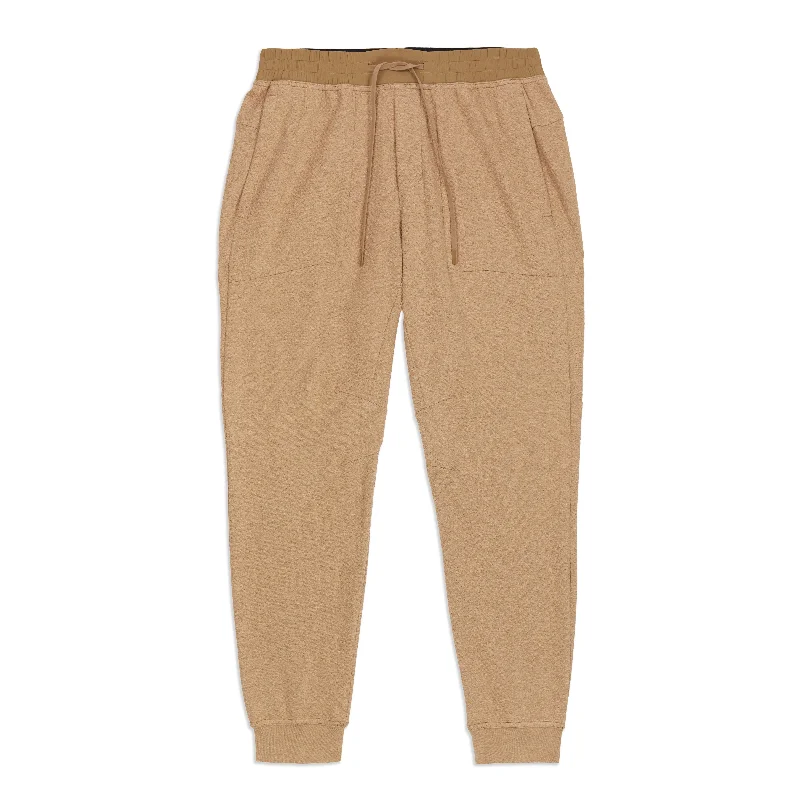Weekend Discounts Worth Grabbing At Ease Jogger - Resale