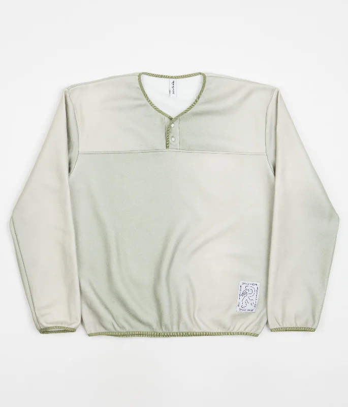Hurry In Reception Gradient Snap Neck Sweatshirt - Smoke Green
