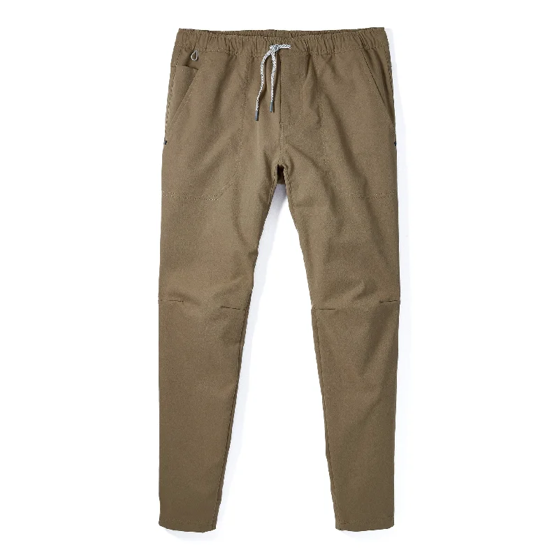 Fantastic Deals Tour Jogger in Olive Khaki