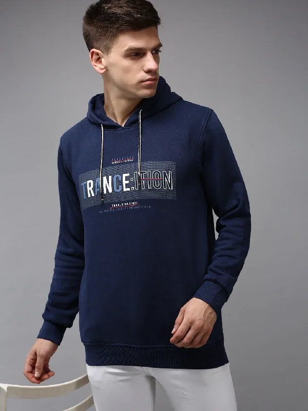 Weekend Offers That Tempt Men Blue Solid Sweatshirt