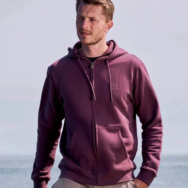 Effortless Cool: Men's Hoodie for All Seasons